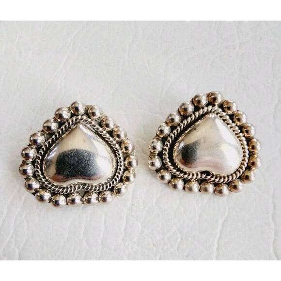 Taxco Mexico 925 Sterling Beaded Edge Heart Clip On Earrings 1" 21g - Picture 3 of 7